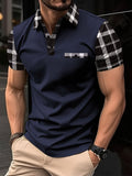 A nova camisa polo masculina de manga curta de verão 2025 apresenta uma estampa casual elegante e respirável com padrão listrado 3D